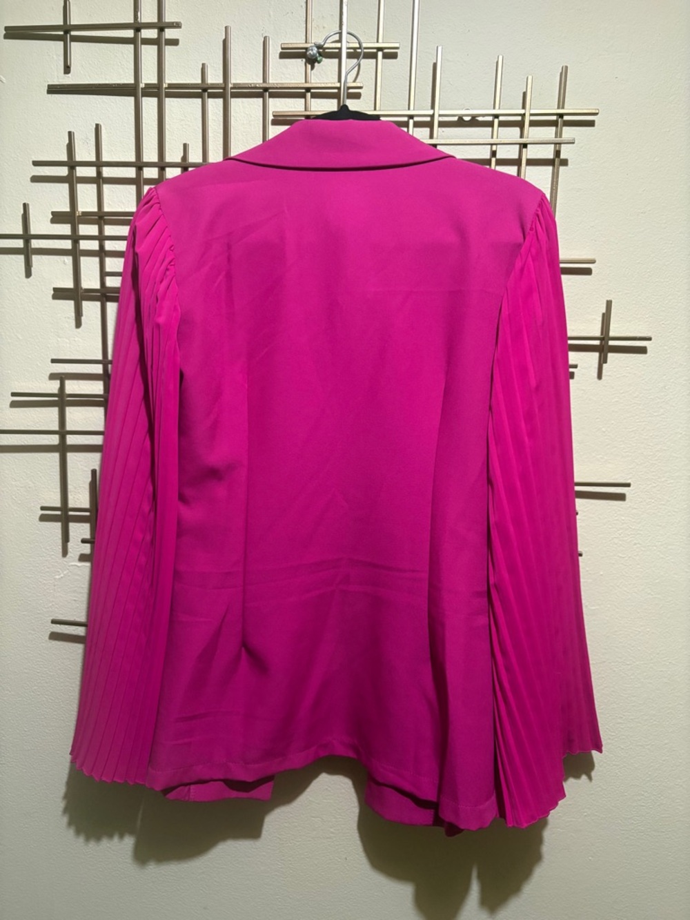 Boohoo Pleated Wide-Leg Pantsuit - Picture 4 of 5